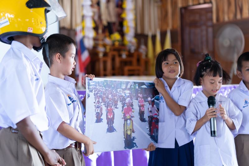 Central Group Moving forward to develop the community and education in Udon Thani province.