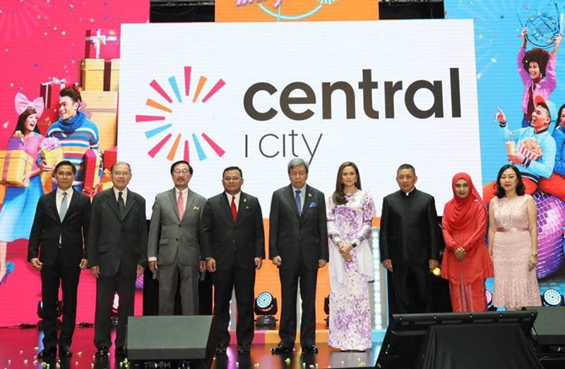 CPN celebrates the success of its first full-scaled Thai shopping center aboard in Malaysia