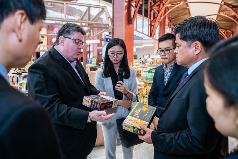 Central Group Welcomed the Delegations of Ministry of Agriculture and Rural Development of Vietnam (MARD) at centralwOrld and Central Food Hall