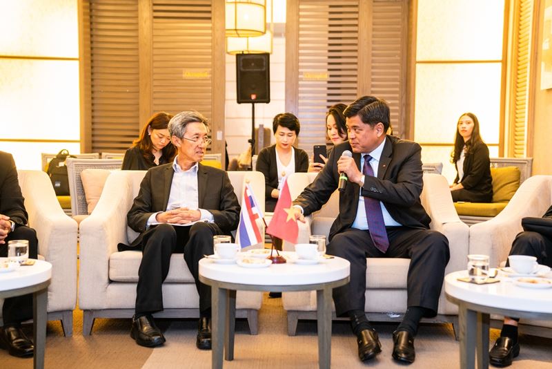 Central Group Welcomed the Delegations of Ministry of Agriculture and Rural Development of Vietnam (MARD) at centralwOrld and Central Food Hall