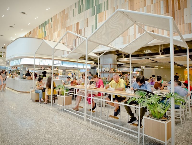 foodwOrld at centralwOrld, a food center under the management of CPN, was granted the Asia’s first LEED Platinum award for Commercial Interior Retail