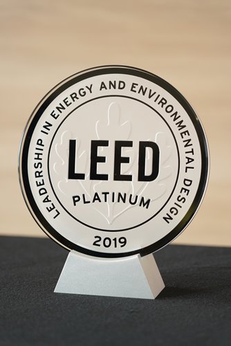 foodwOrld at centralwOrld, a food center under the management of CPN, was granted the Asia’s first LEED Platinum award for Commercial Interior Retail