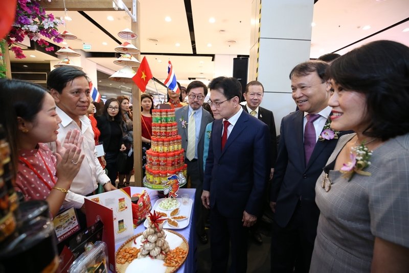 Central Retail Vietnam joins forces with Vietnamese government hosting  ‘VIETNAMESE WEEK IN THAILAND 2019’ to boost Thai-Viet trade and economic relations