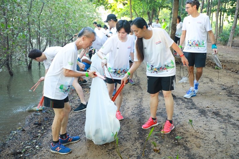 เซ็นทรัล รีเทล จัดงานวิ่งเก็บขยะครั้งแรก!! เดินหน้ารักษาสิ่งแวดล้อม ด้วยหัวใจสีเขียว