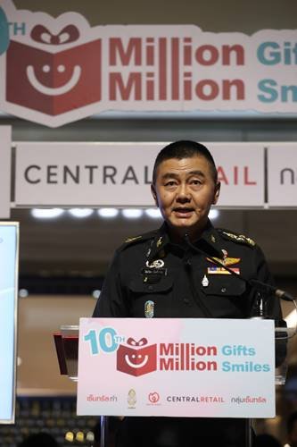 Celebrating 10 years of “Million Gifts Million Smiles” Sending more than just gifts to children of Southern border provinces – a bright and sustainable future