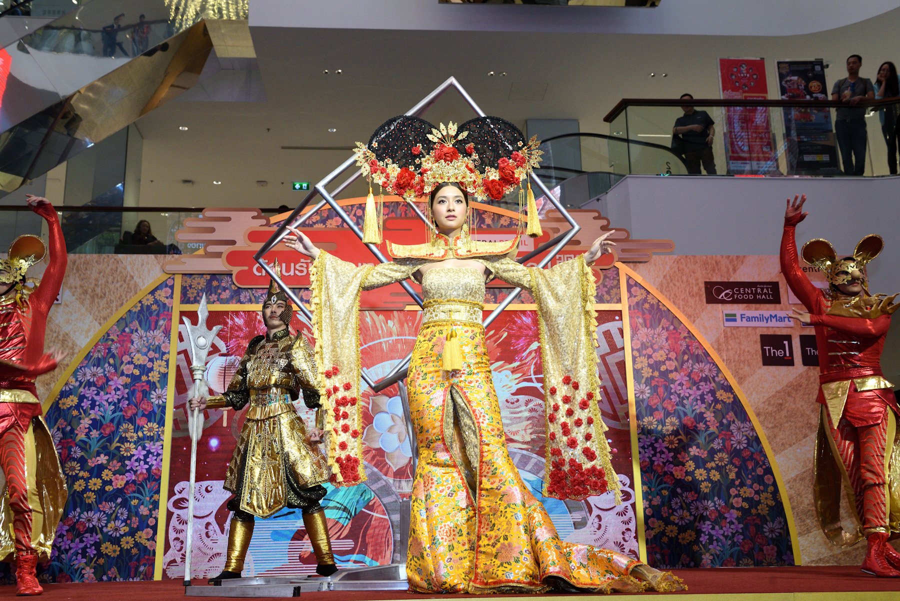 Central Retail Kicks Off Chinese New Year Festival with  “Happy Chinese New Year 2020 - Welcoming the Year of the Golden Rat”  Grand Shopping Campaign Boosting Consumer Spending Across Various Categories And Ushering In Prosperity