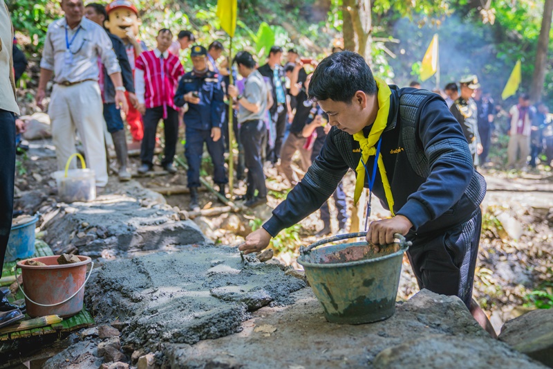 ไทวัสดุ ร่วมพลิกฟื้นป่า คืนธรรมชาติ สร้างฝายชะลอน้ำ สู่ความยั่งยืน