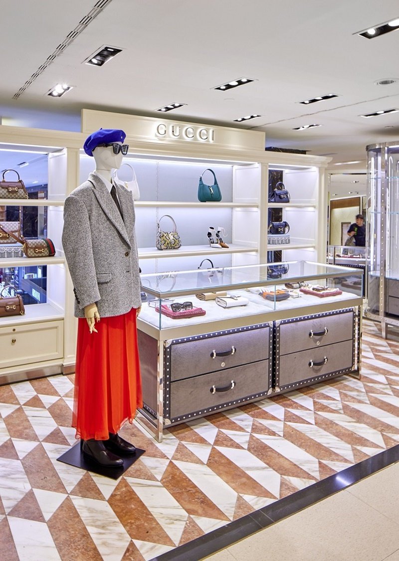 The Ultimate Christmas Celebrations are at  Central Group’s European Luxury Department Stores