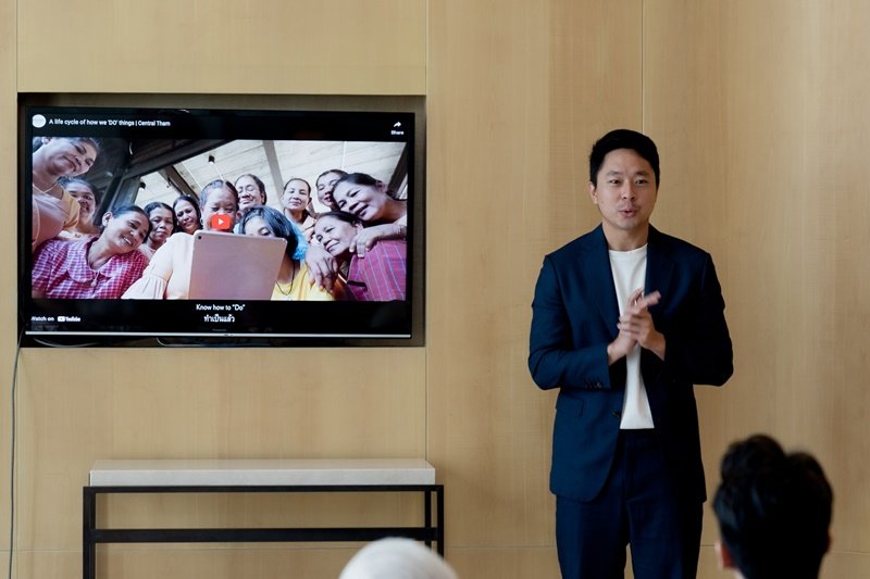 Central Group welcomed students from the Paris-Saclay University  during their visit to leading companies in Thailand