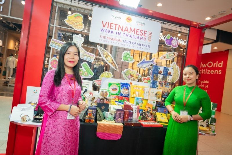 กลุ่มเซ็นทรัล ผนึก เซ็นทรัล รีเทล เวียดนาม จัดงาน “Vietnamese Week in Thailand 2023” เชื่อมสัมพันธ์ทวิภาคี ชวนสัมผัสมนต์เสน่ห์สินค้าเวียดนามจากนครโฮจิมินห์ และดินแดนสามเหลี่ยมปากแม่น้ำโขง เปิดประตูแลกเปลี่ยนการค้าเวียดนาม-ไทย