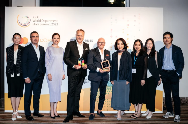 KaDeWe Group department stores under Central Group established an enormous success, acquiring the most prestigious awards in the international retail industry by IGDS, the world's largest association of department stores.