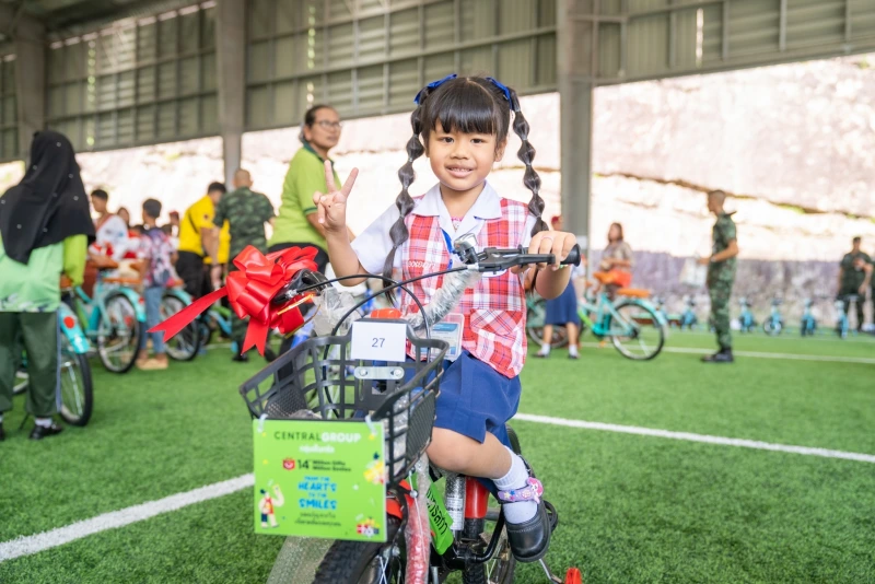 Central Group spread happiness and smiles by organizing a parade of gifts full of hope  and opportunity for children on the southern border